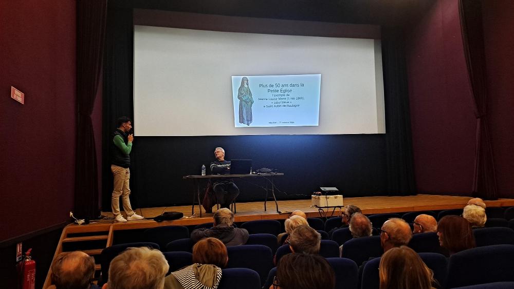 Pascal Hérault en conférence à Mauléon sur la Petite Eglise