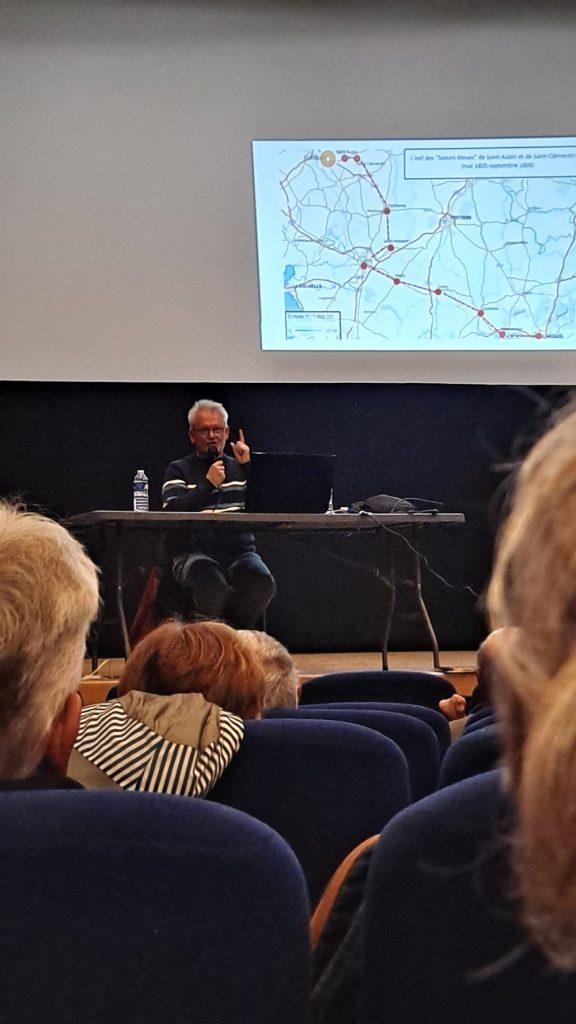 Pascal Hérault en conférence à Mauléon sur la Petite Eglise